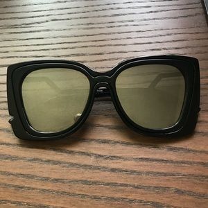 Black frame Sunglasses